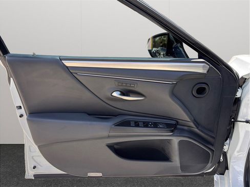 Used 2019 Lexus ES 350 F Sport w/ Accessory Package 2 FWD image 23
