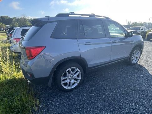 Used 2025 Honda Passport EX-L image 4