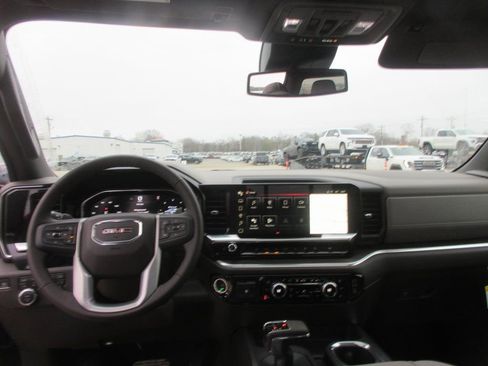 New 2026 GMC Sierra 1500 SLT w/ SLT Premium Plus Package image 17