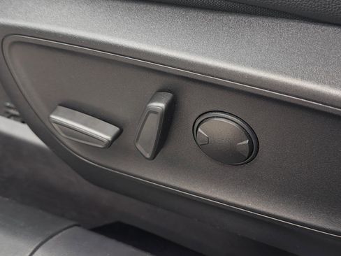 Certified 2022 Ford Escape Titanium w/ Titanium Elite Package image 25