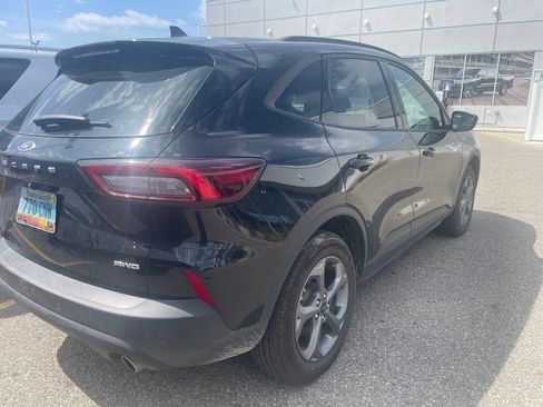 Used 2025 Ford Escape ST-Line w/ Tech Pack #1 AWD/4WD image 3