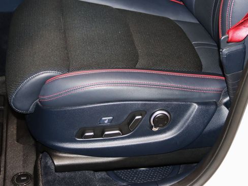 Used 2023 Genesis GV70 2.5T w/ Sport Prestige Package AWD/4WD image 44