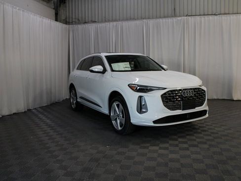 New 2025 Audi Q5 Premium Plus image 29