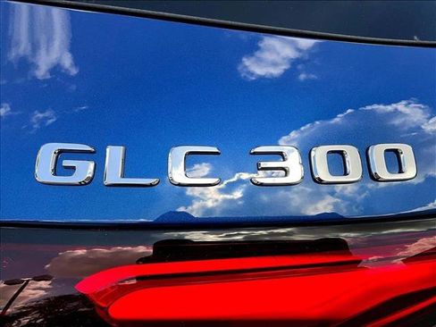 Used 2026 Mercedes-Benz GLC 300 4MATIC image 28