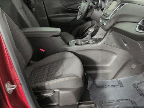 Certified 2024 Chevrolet Equinox LT w/ LPO, Floor Liner Package image 25
