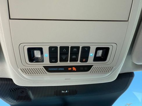 New 2025 Ford Explorer Active w/ Active Comfort Package image 25