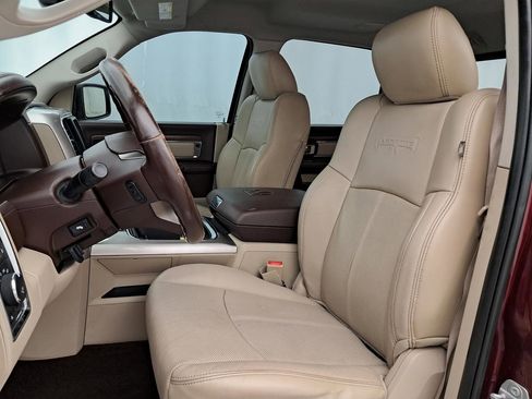 Used 2018 RAM 1500 Laramie w/ Convenience Group image 6