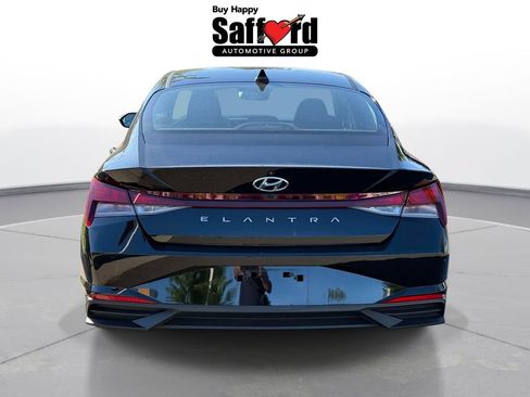 Used 2021 Hyundai Elantra SEL w/ Convenience Package FWD image 10