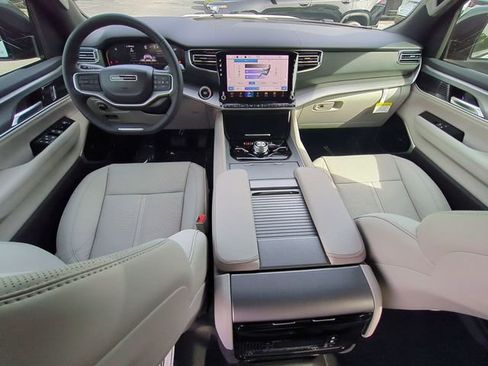 New 2026 Jeep Grand Wagoneer Limited AWD/4WD image 29