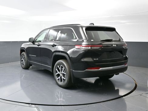 New 2025 Jeep Grand Cherokee Limited w/ Luxury Tech Group II image 7