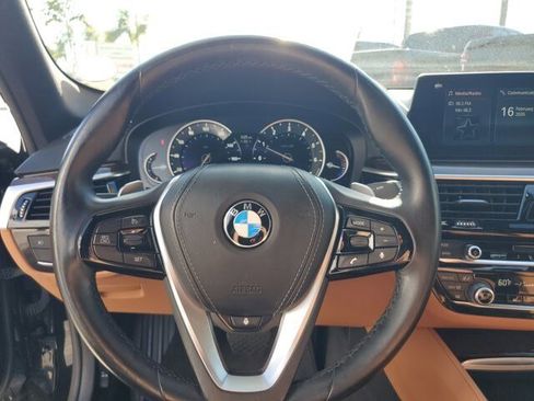 Used 2018 BMW 530i xDrive w/ Premium Package image 30