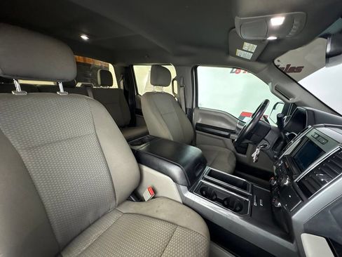 Used 2018 Ford F150 XLT w/ Equipment Group 302A Luxury AWD/4WD image 40