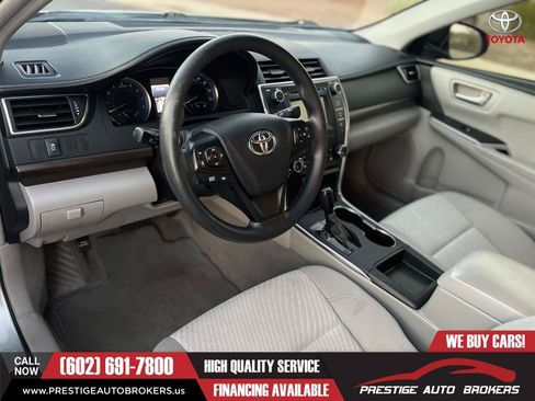 Used 2016 Toyota Camry LE FWD image 4