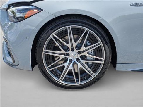 New 2026 Mercedes-Benz C 43 AMG 4MATIC Sedan image 9