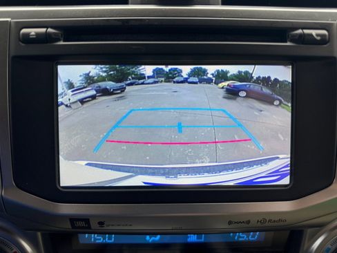 Used 2016 Toyota 4Runner Limited AWD/4WD image 23