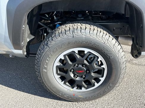 New 2026 Toyota Tacoma TRD Off-Road AWD/4WD image 6