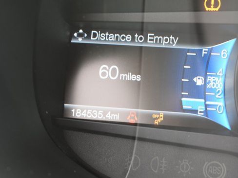 Used 2015 Ford Edge Titanium w/ Technology Package AWD/4WD image 32