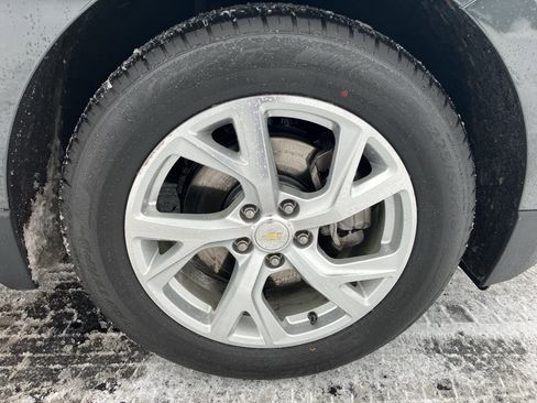 Used 2019 Chevrolet Equinox LT w/ Sun & Navigation Package image 12