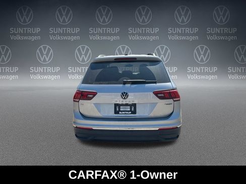 Used 2023 Volkswagen Tiguan SE AWD/4WD image 4