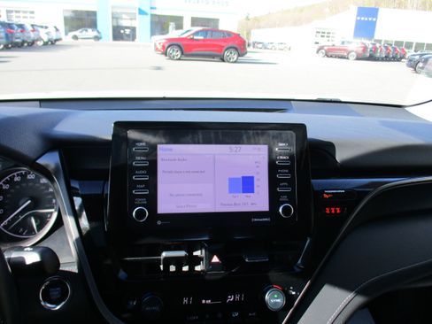 Used 2024 Toyota Camry SE w/ Cold Weather Package AWD/4WD image 17