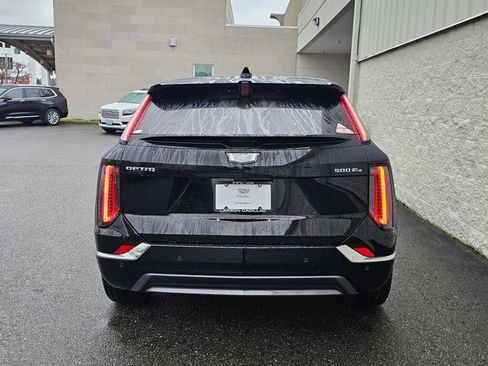 New 2026 Cadillac Optiq Luxury 2 image 5