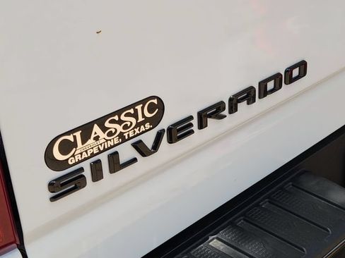 New 2026 Chevrolet Silverado 2500 Custom w/ Custom Value Package AWD/4WD image 9