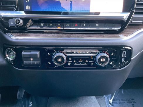 Used 2025 Chevrolet Silverado 3500 LT w/ Safety Package AWD/4WD image 30