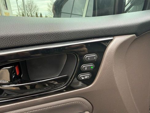 Used 2018 Honda Odyssey Elite image 14