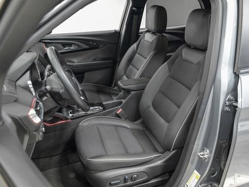 Used 2023 Chevrolet TrailBlazer RS FWD image 18