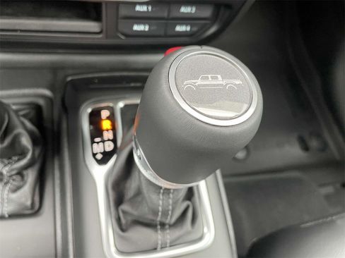 New 2025 Jeep Gladiator Sport w/ Premium Package image 23