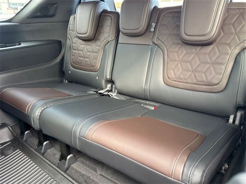 New 2026 Nissan Armada Platinum image 17