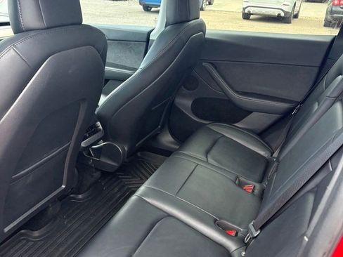 Used 2022 Tesla Model Y Performance AWD/4WD image 13