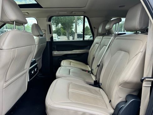 Used 2024 Ford Expedition Max Limited AWD/4WD image 9