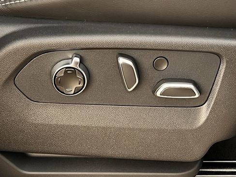 New 2026 GMC Sierra 2500 AT4X image 26