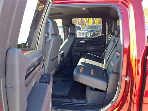Used 2023 GMC Sierra 1500 AT4 w/ Technology Package image 11