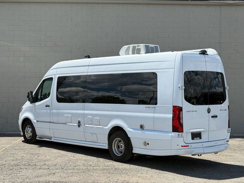 Used 2022 Mercedes-Benz Sprinter 3500 w/ Parking Package image 7