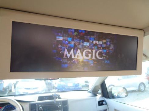 Used 2012 Toyota Sienna XLE image 36