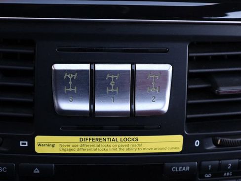 Used 2016 Mercedes-Benz G 550 4MATIC 4dr G 550 image 38