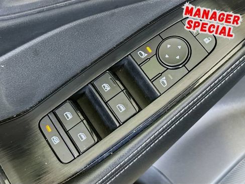 Used 2024 Nissan Rogue SV FWD image 19