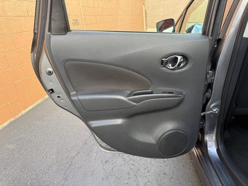 Used 2018 Nissan Versa Note SR image 19