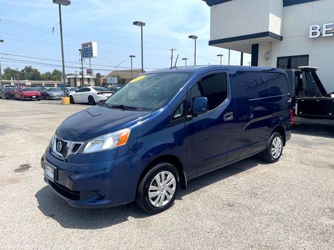 Used 2014 Nissan NV200 SV w/ Technology Package image 2