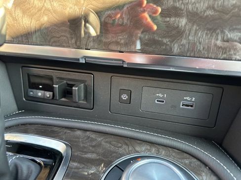 Certified 2024 Nissan Armada Platinum w/ Captain's Chairs Package image 35