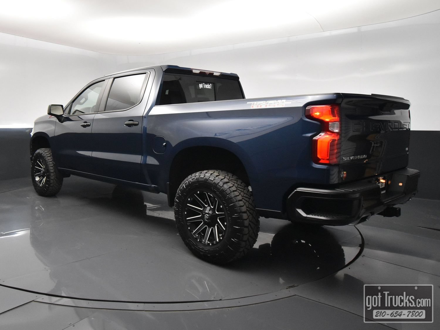 Used 2022 Chevrolet Silverado 1500 LT Trail Boss w/ Convenience Package II AWD/4WD image 5