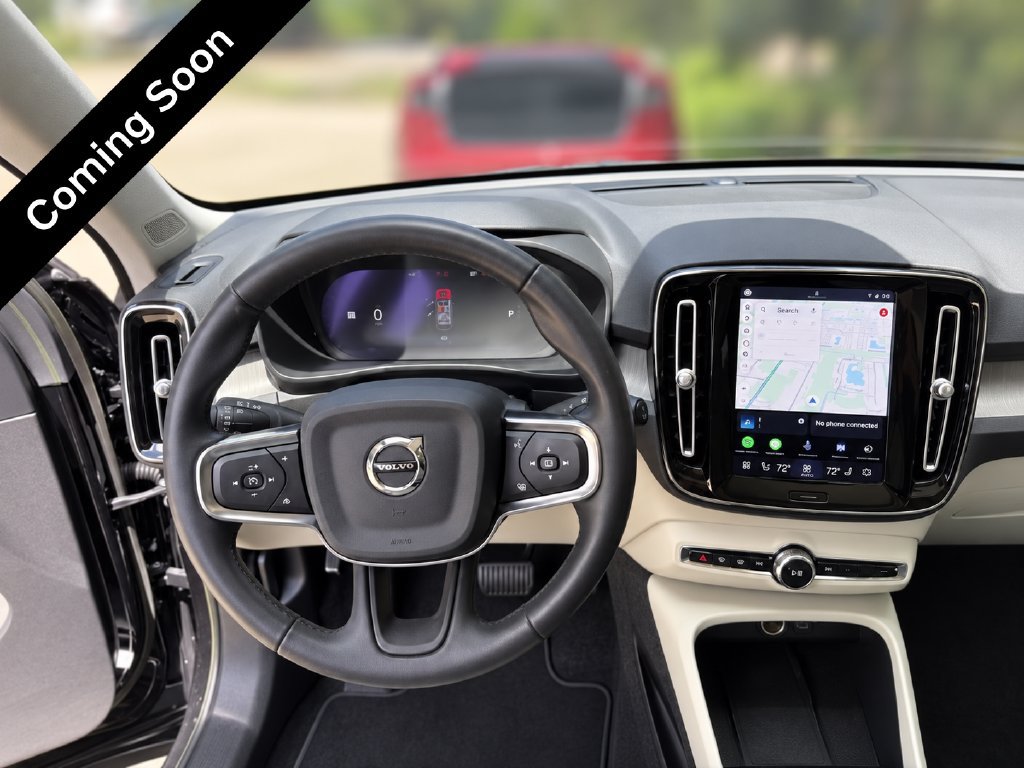 Certified 2023 Volvo XC40 B4 Plus w/ Driver Assist Package FWD image 3