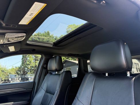 Used 2015 Jeep Grand Cherokee Limited AWD/4WD image 22