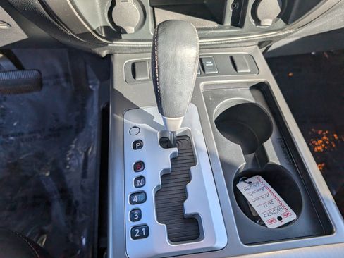 Used 2011 Nissan Armada SL w/ DVD FES Pkg image 18