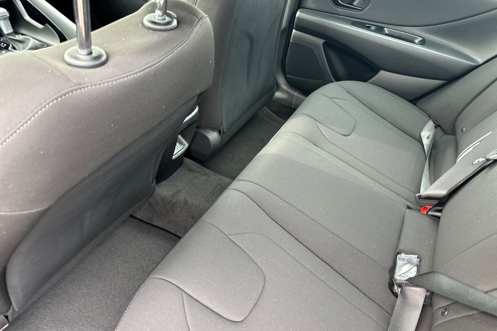 New 2026 Hyundai Elantra SEL FWD image 12