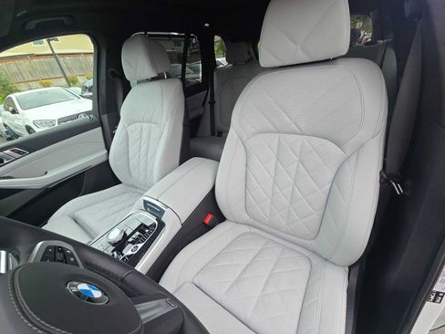 Used 2026 BMW X5 xDrive40i w/ Executive Package AWD/4WD image 22