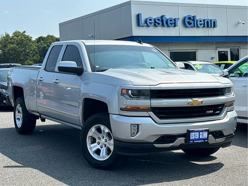 Used 2018 Chevrolet Silverado 1500 LT w/ All Star Edition AWD/4WD image 30