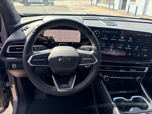 New 2026 Chevrolet Traverse Z71 w/ Enhanced Driving Package AWD/4WD image 19